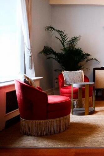 Champneys-trig-chair-detail